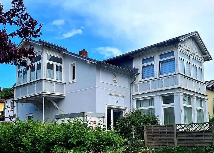 Villa West